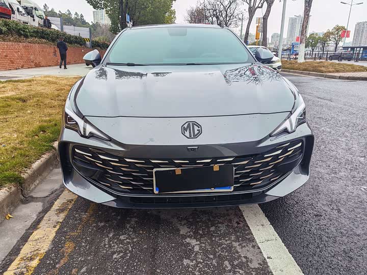 Фото 2 - MG Motor 7