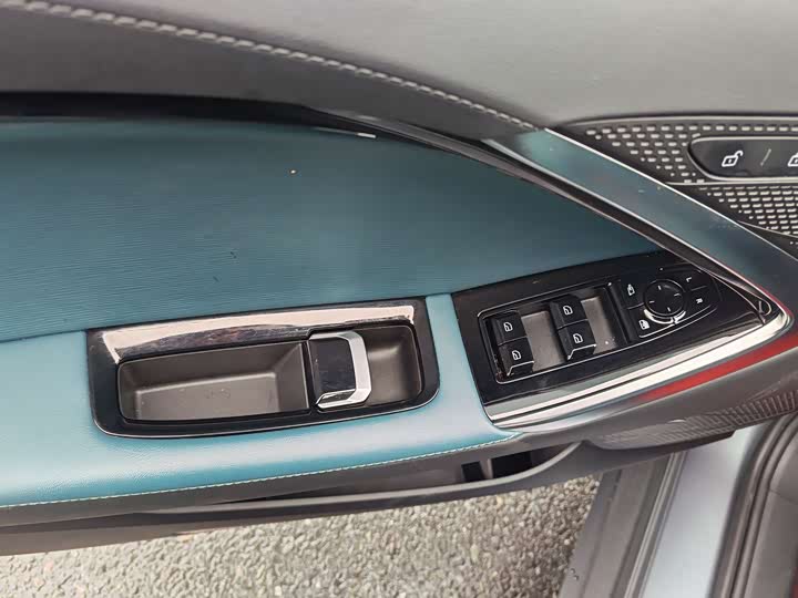 Фото 8 - MG Motor 7