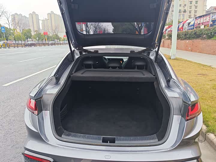 Фото 9 - MG Motor 7