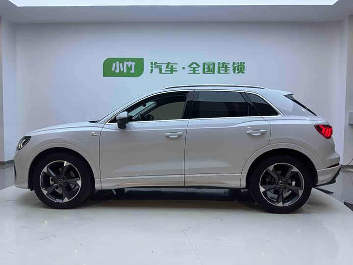 Фото 7 - Audi Q3