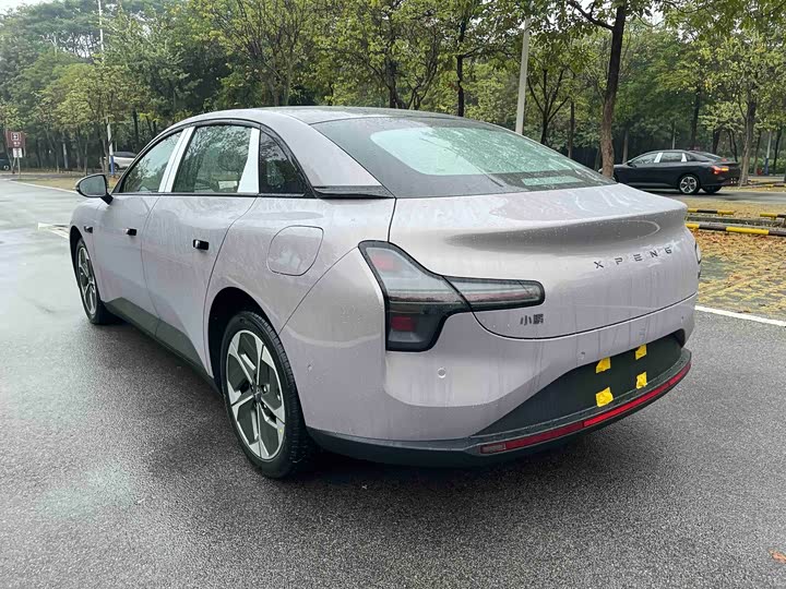 Фото 4 - XPeng Mona M03