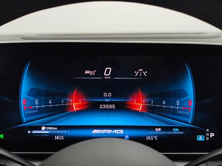 Фото 9 - Mercedes-Benz GLC-Class AMG