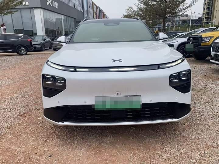 Фото 2 - XPeng G9