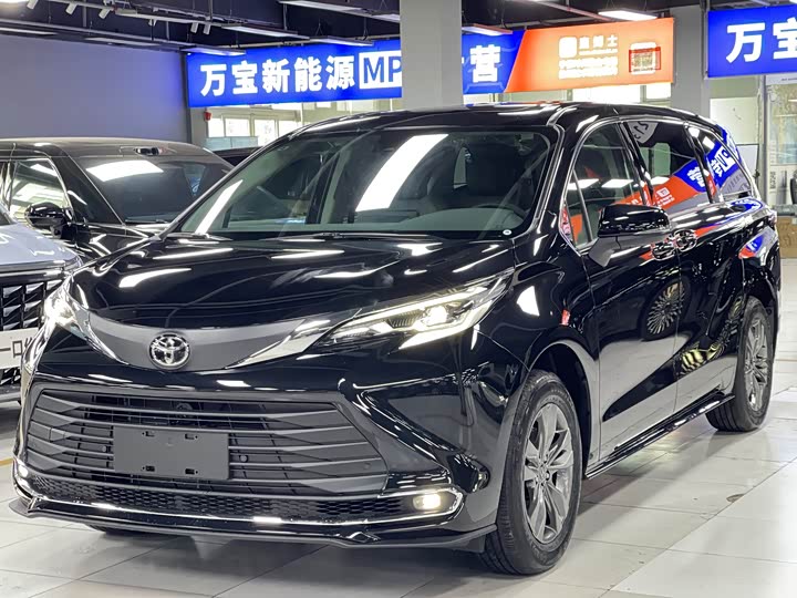 Фото 1 - Toyota Sienna