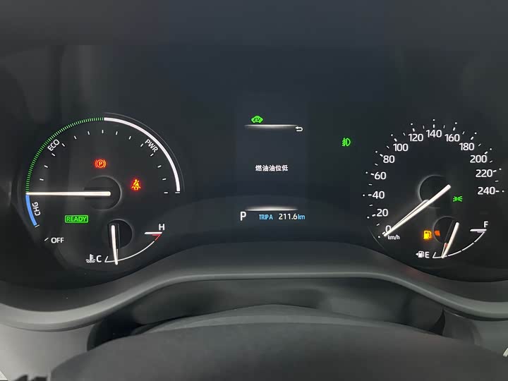 Фото 7 - Toyota Sienna