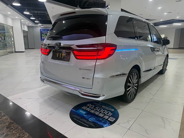 Фото 6 - Honda Elysion