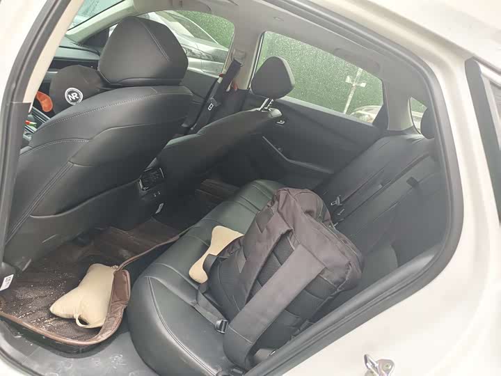 Фото 4 - Honda Inspire