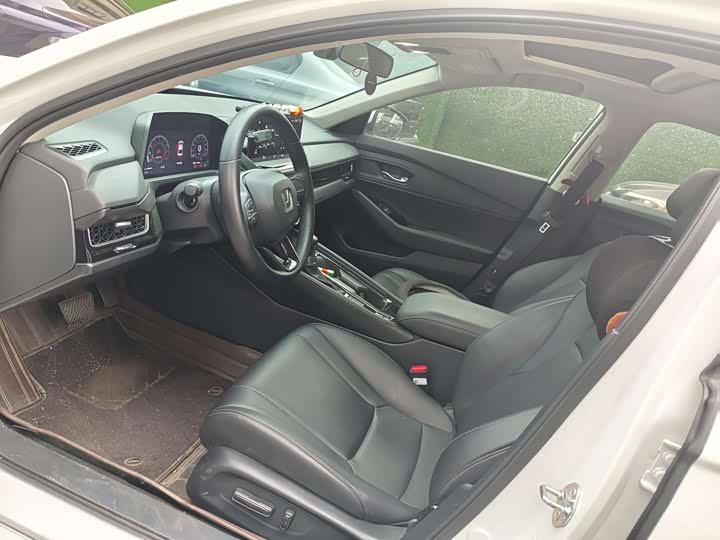 Фото 8 - Honda Inspire