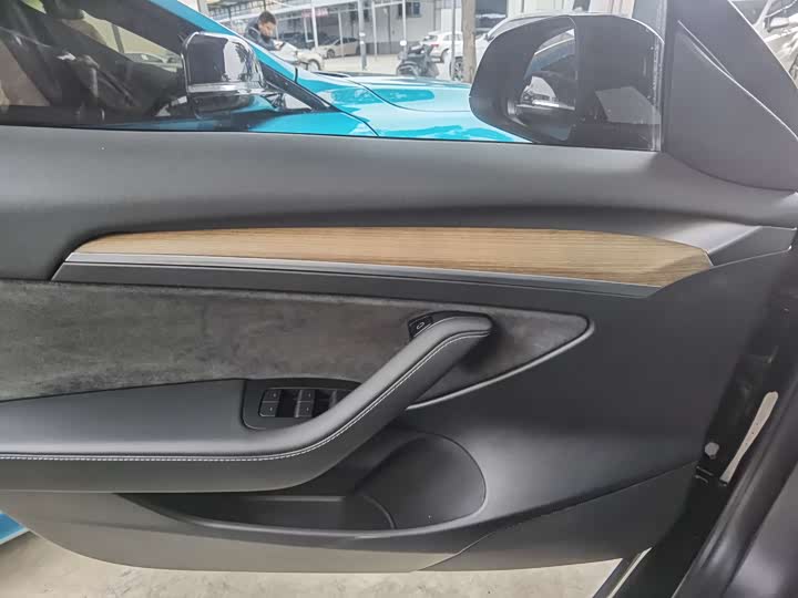 Фото 7 - Tesla Model 3