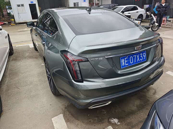 Фото 9 - Cadillac CT5