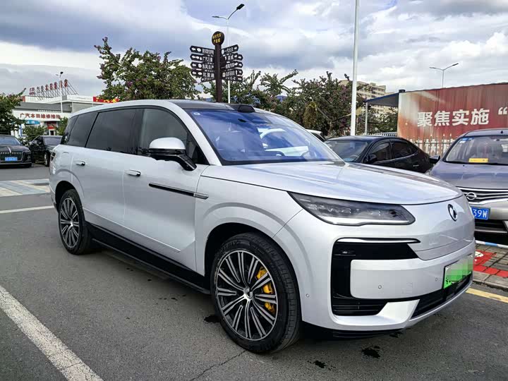 Фото 3 - Denza N9