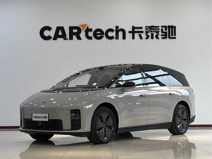 Фото 1 - LiXiang i8