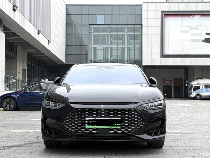 Фото 2 - BYD Han