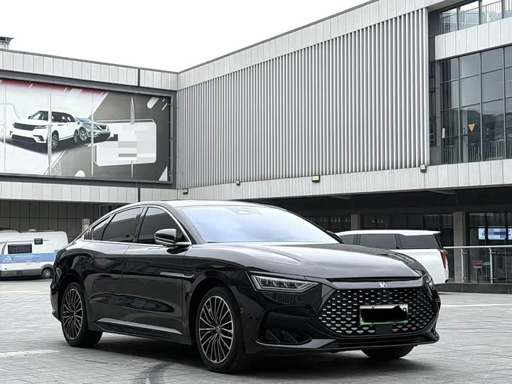 Фото 3 - BYD Han