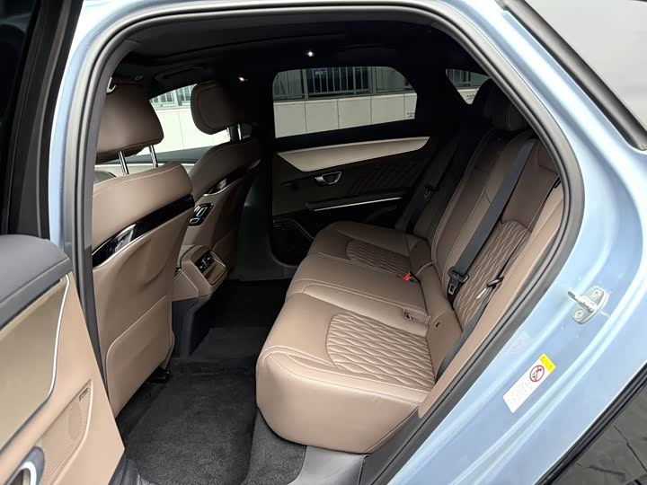 Фото 6 - BYD Han