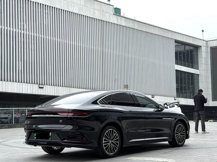 Фото 7 - BYD Han