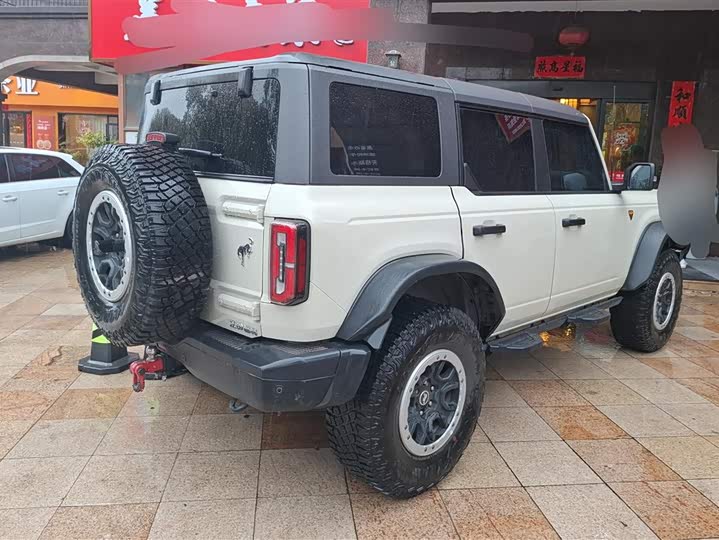 Фото 3 - Ford Bronco