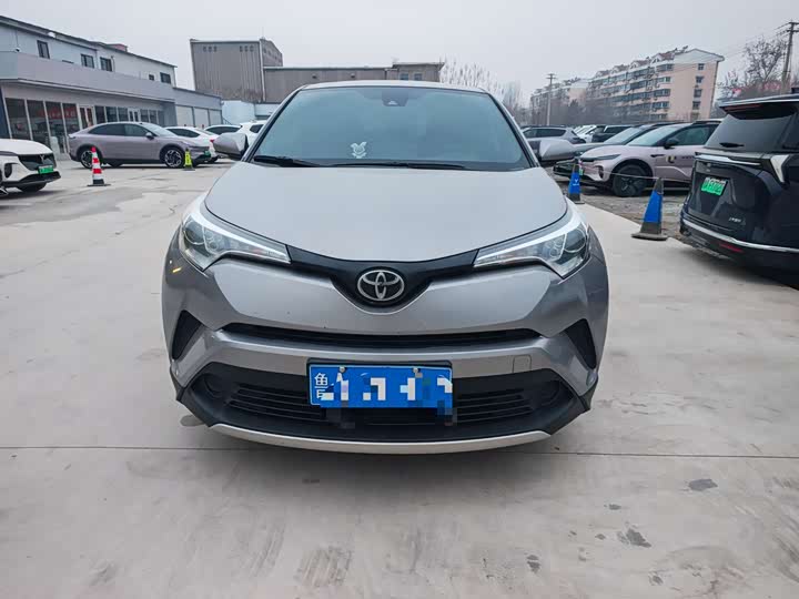 Фото 2 - Toyota Izoa