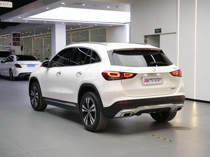 Фото 5 - Mercedes-Benz GLA-Class