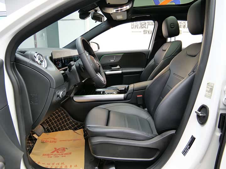 Фото 7 - Mercedes-Benz GLA-Class