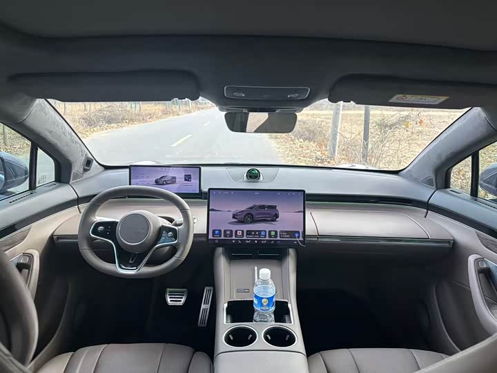 Фото 6 - Luxeed R7