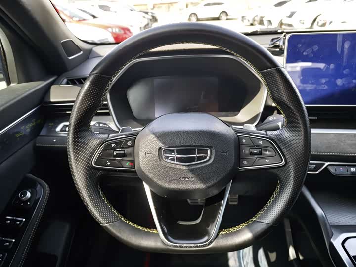 Фото 6 - Geely Preface