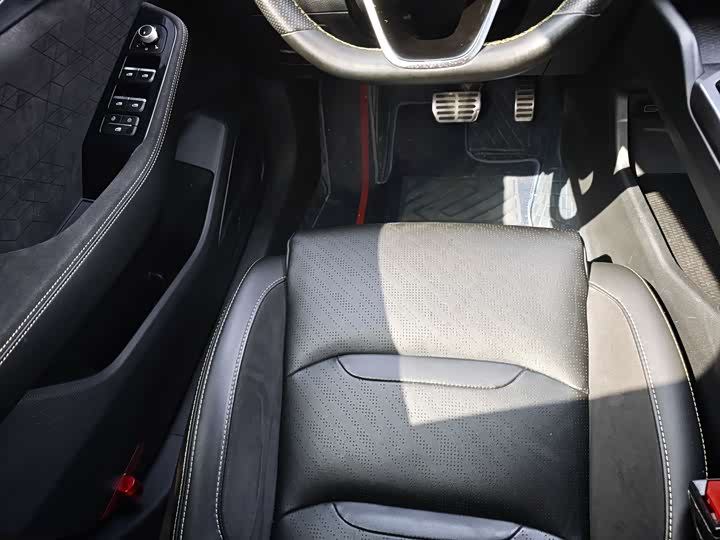 Фото 7 - Geely Preface