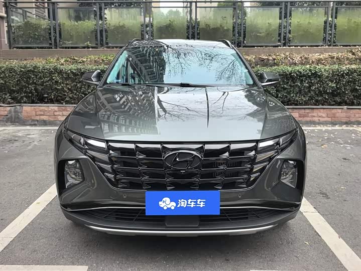 Фото 2 - Hyundai Tucson L