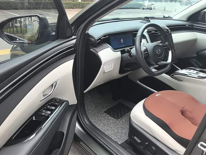 Фото 9 - Hyundai Tucson L