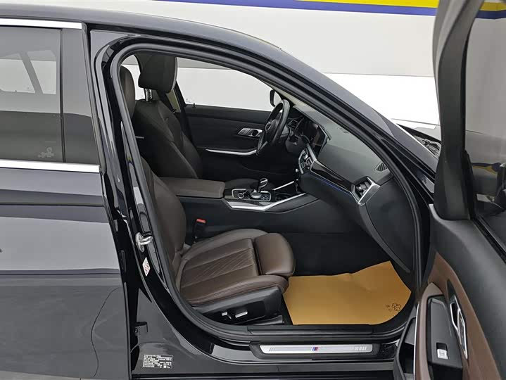 Фото 8 - BMW 3 Series