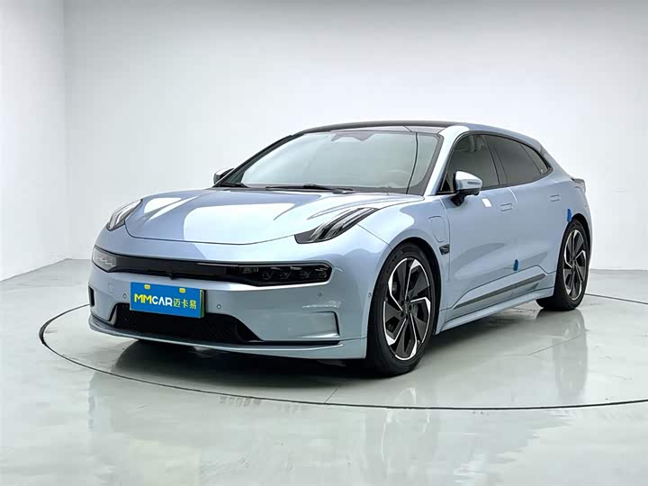 Фото 1 - Zeekr 001