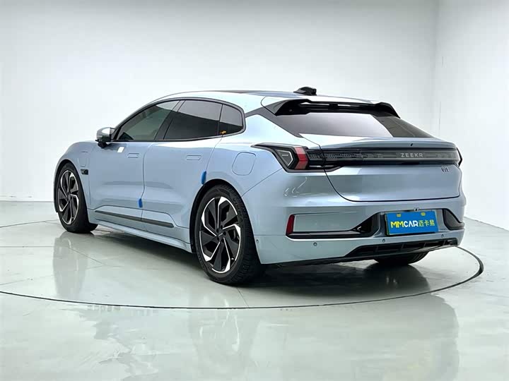 Фото 5 - Zeekr 001