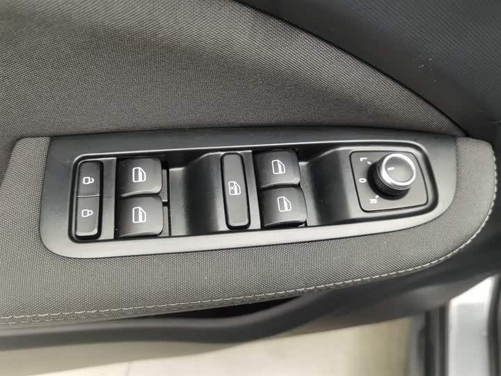 Фото 9 - Leapmotor T03