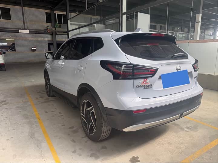 Photo 4 - Nissan Qashqai