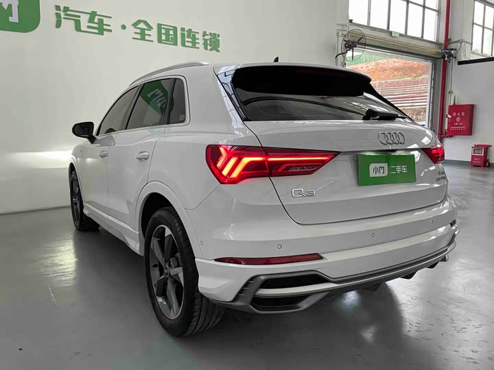 Фото 6 - Audi Q3