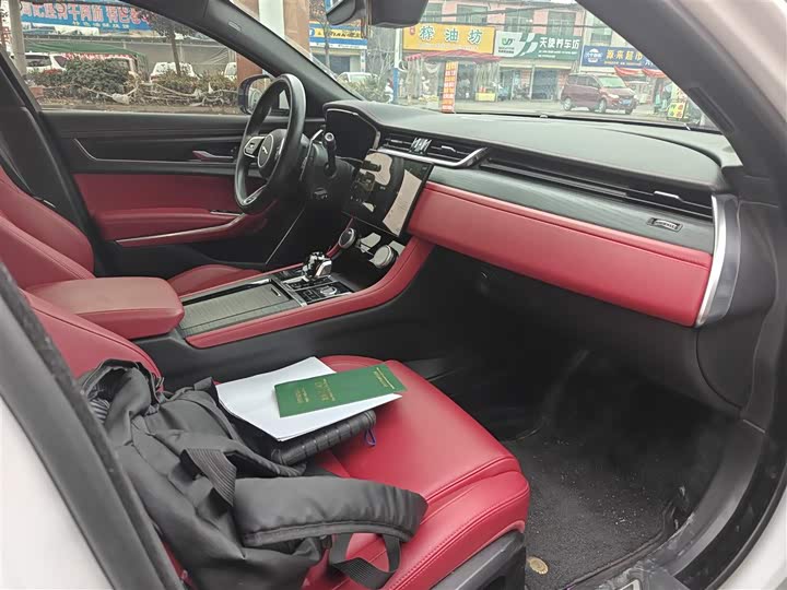 Photo 8 - Jaguar XF L