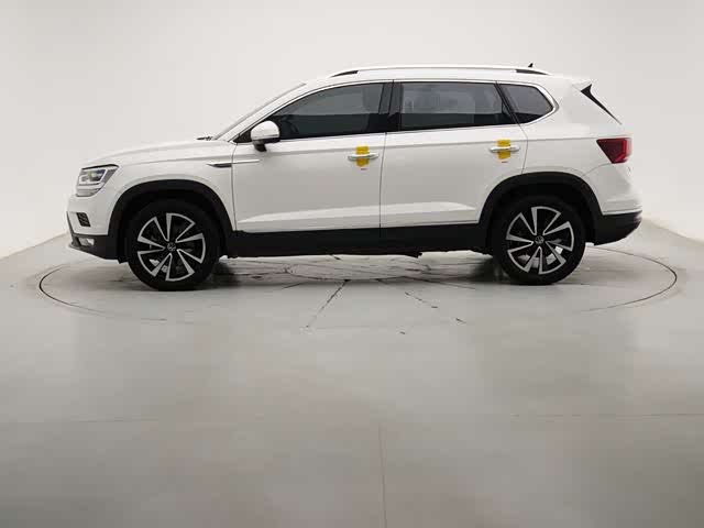 Фото 2 - Volkswagen Tharu