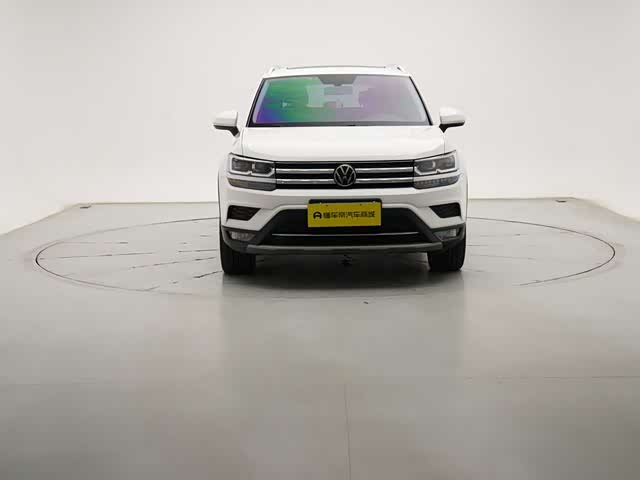 Фото 4 - Volkswagen Tharu