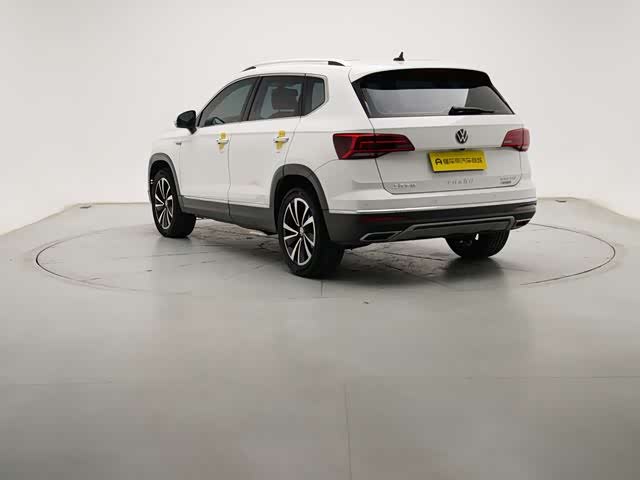 Фото 5 - Volkswagen Tharu