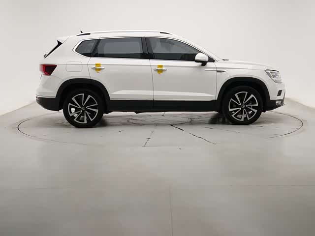 Фото 6 - Volkswagen Tharu