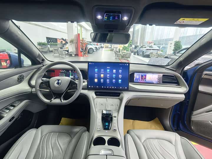 Фото 6 - Denza N7