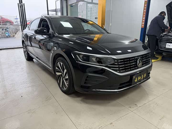 Фото 3 - Volkswagen Passat