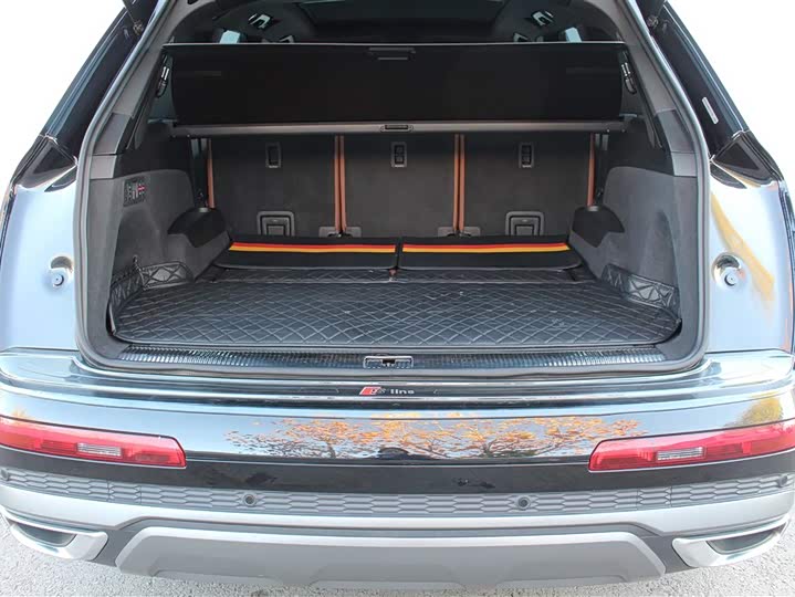 Фото 6 - Audi Q7