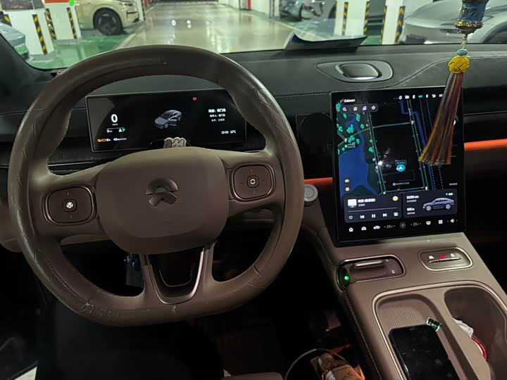 Фото 6 - Nio EC6