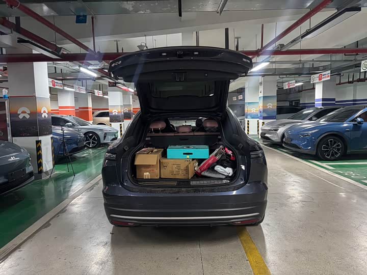 Фото 9 - Nio EC6