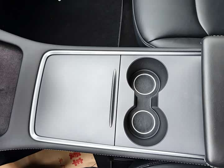 Фото 7 - Tesla Model Y