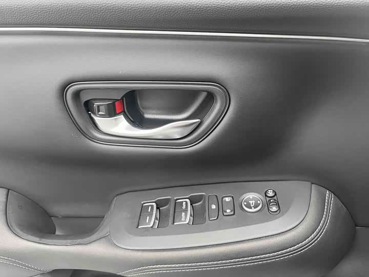 Photo 9 - Honda ZR-V