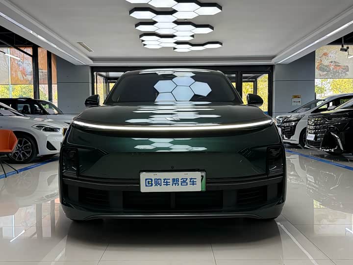 Фото 2 - LiXiang L8