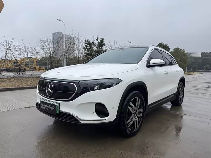 Фото 1 - Mercedes-Benz EQA