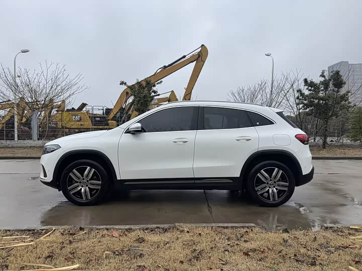 Фото 6 - Mercedes-Benz EQA